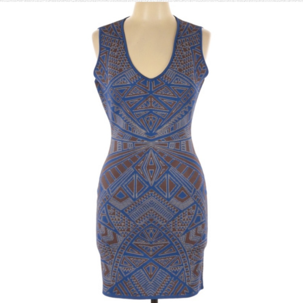 BCBG MaxAzria Gari Jacquard Dress - Picture 2 of 7